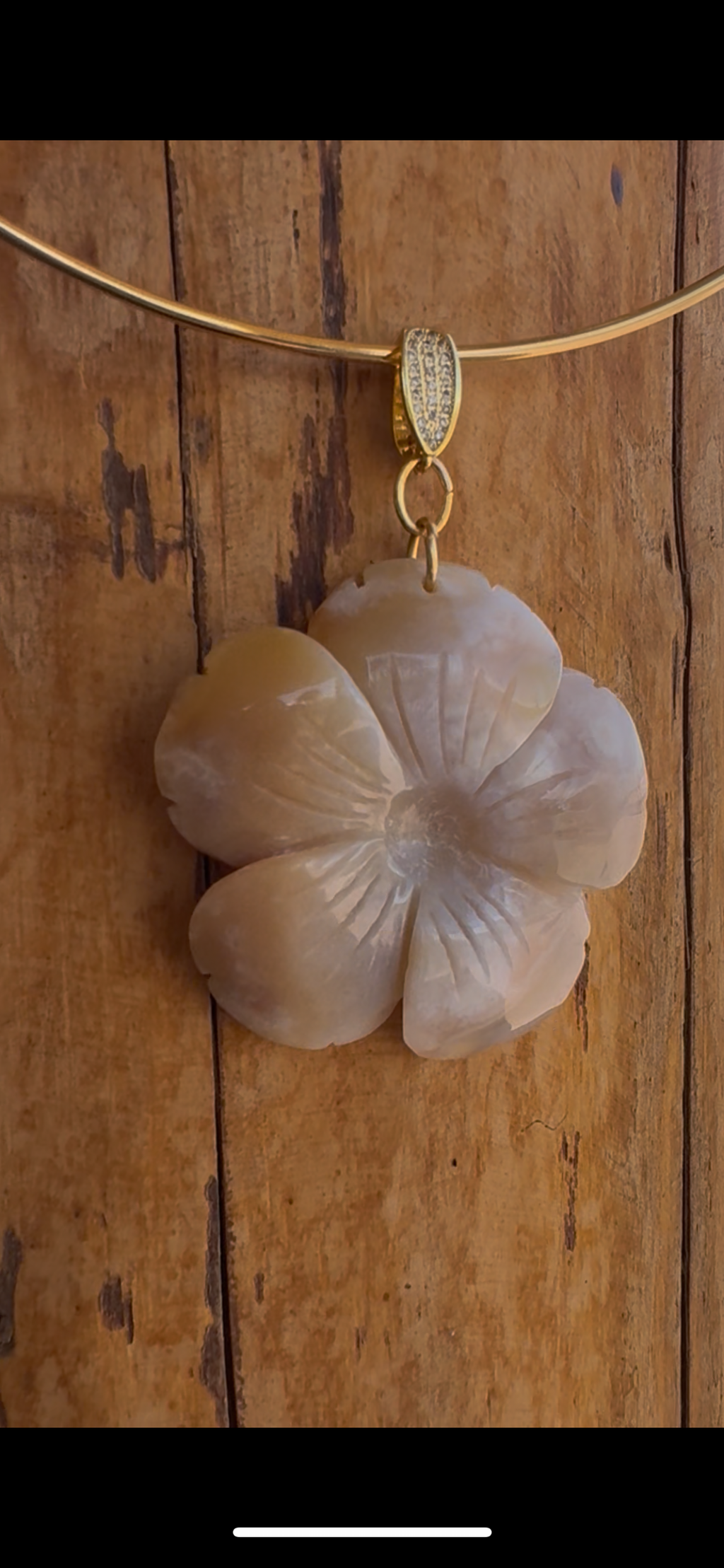 Flower Agate Pendant on Gold-Plated Choker Cuff