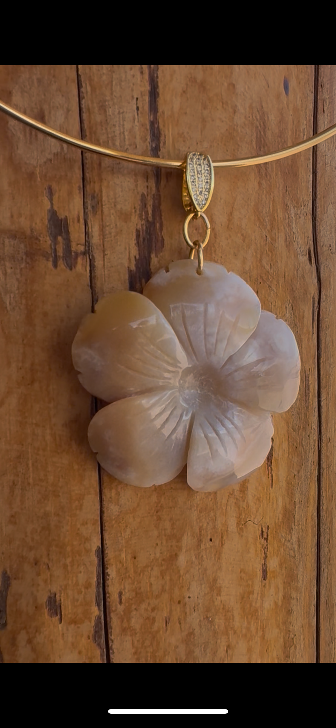Flower Agate Pendant on Gold-Plated Choker Cuff