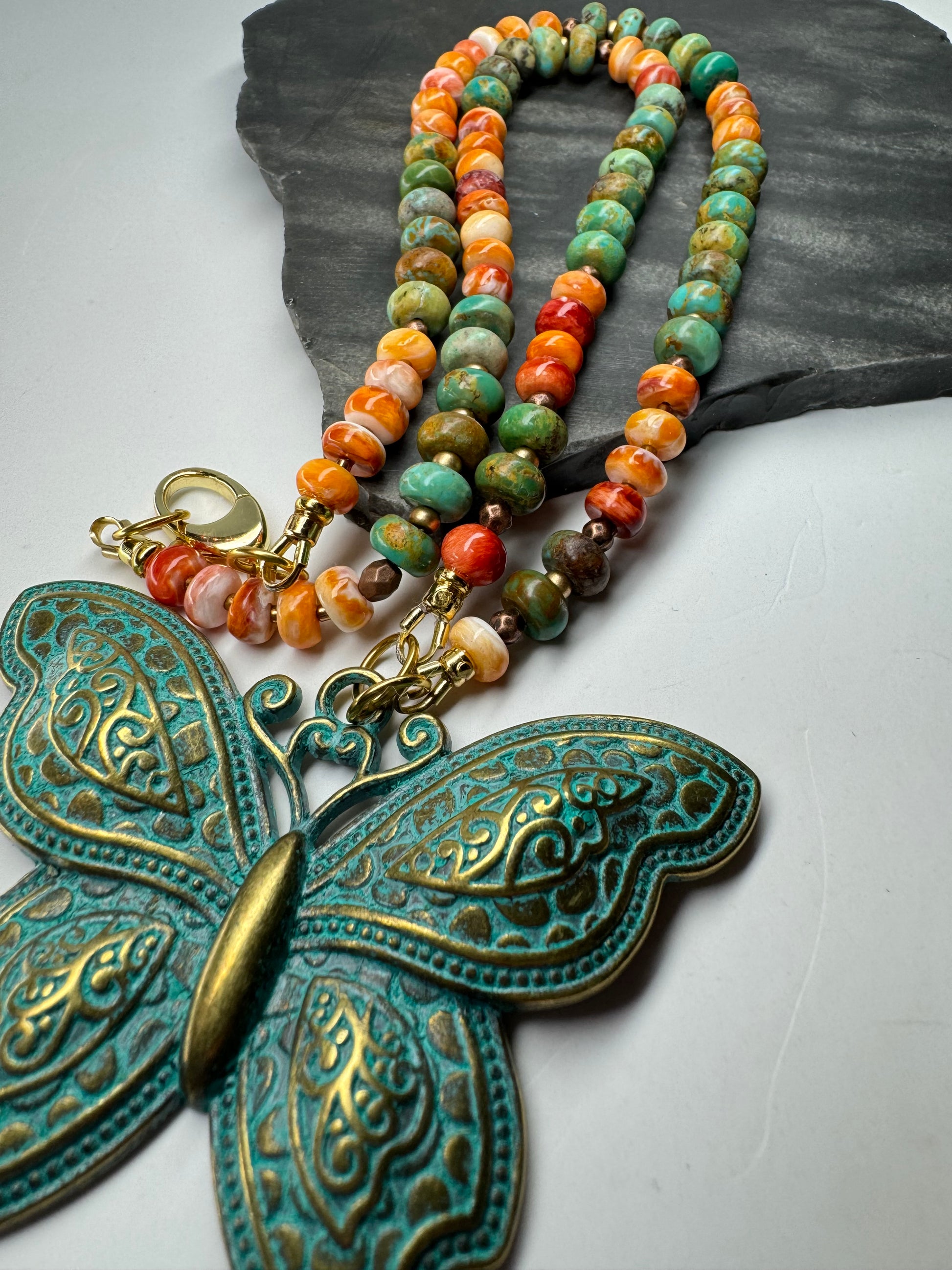 Kingman Turquoise & Spiny Oyster Necklace